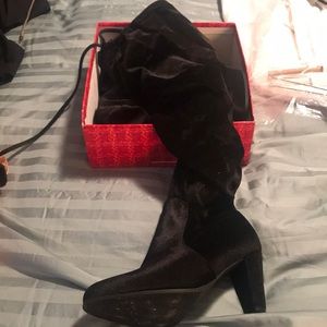 Thigh Hi velvet boots!!!